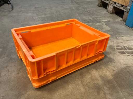 Stackable crate (82x)