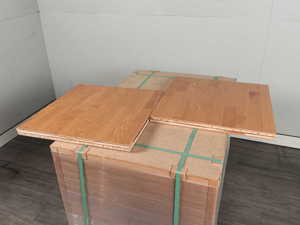 38 m2 Multiplank oak parquet parts - 600 x 600 x 38 mm