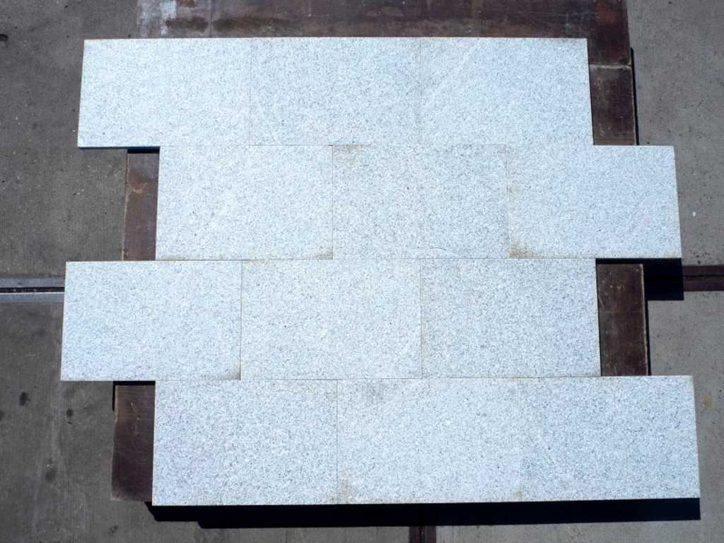 Natural stone tiles 30,8m²