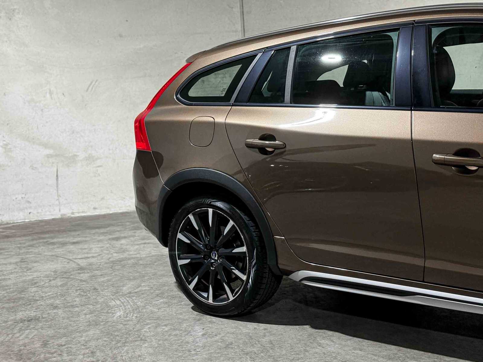 Volvo V60 Cross Country 2.0 D3 Polar+ 150hp 2017, PT-351-G
