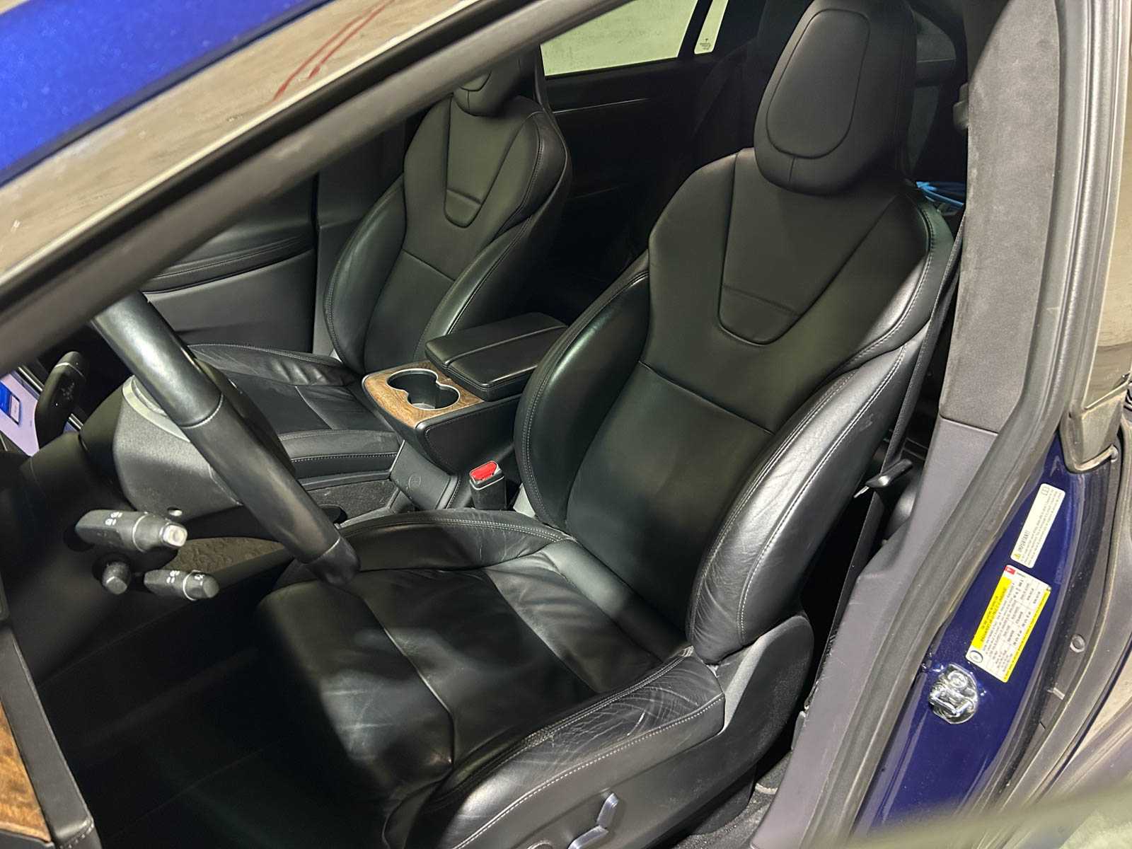 Tesla Model X  90D Base 6p. 428pk 2017 (Origineel-NL+1e eigenaar), PG-264-L