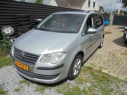 Volkswagen - 2010 - Touran - 1,4 TSI Trendline - 02-KSZ-5