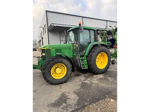 JOHN DEERE - 6910 - Tracteur à 4 roues motrices - 1997