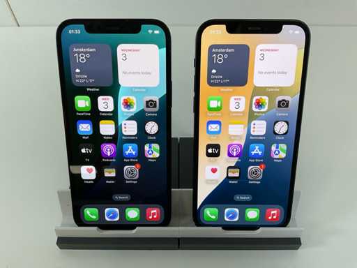 Apple iPhone 12 - 128 GB - Black (2x)