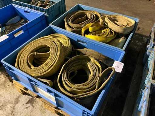 Série de différentes sangles de levage