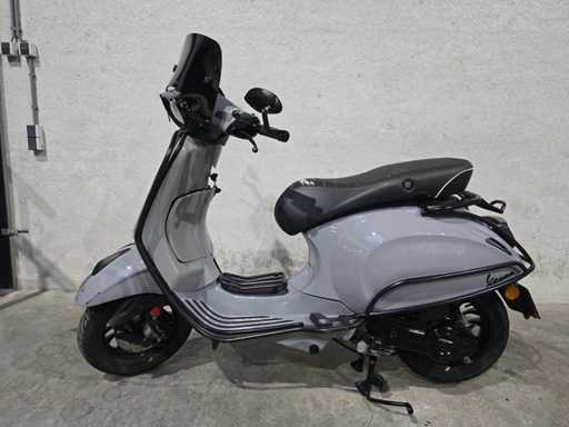Vespa - Bromscooter - Sprint 4T Sport - 45km uitvoering dvg37t