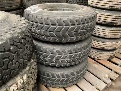 Zespół Dobrego Roku (3x)