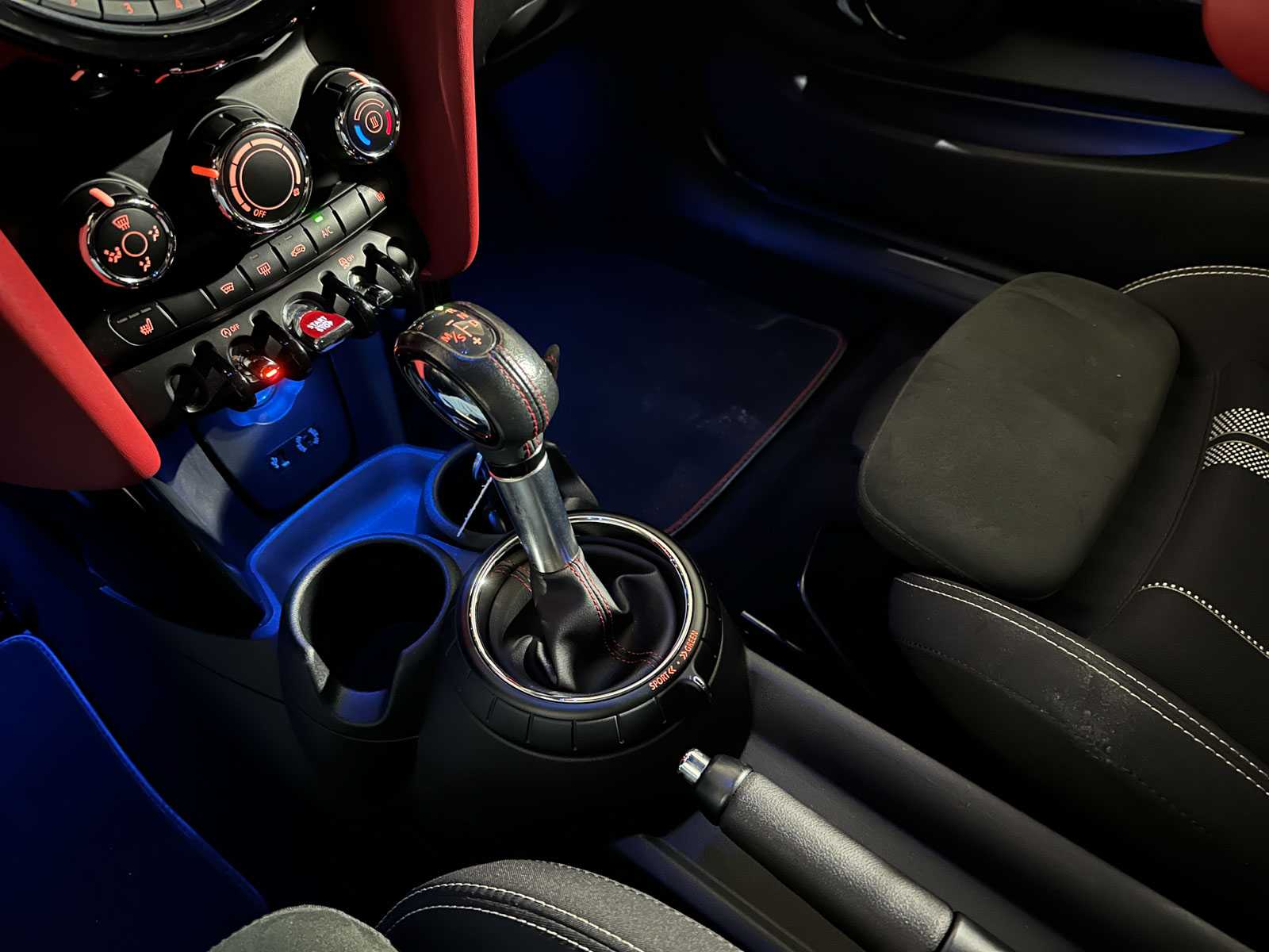 Mini John Cooper Works 2.0 F56 231pk 2015, SH-393-N