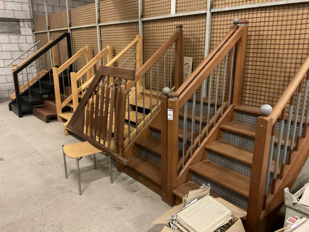 Showroom stairs (11x)