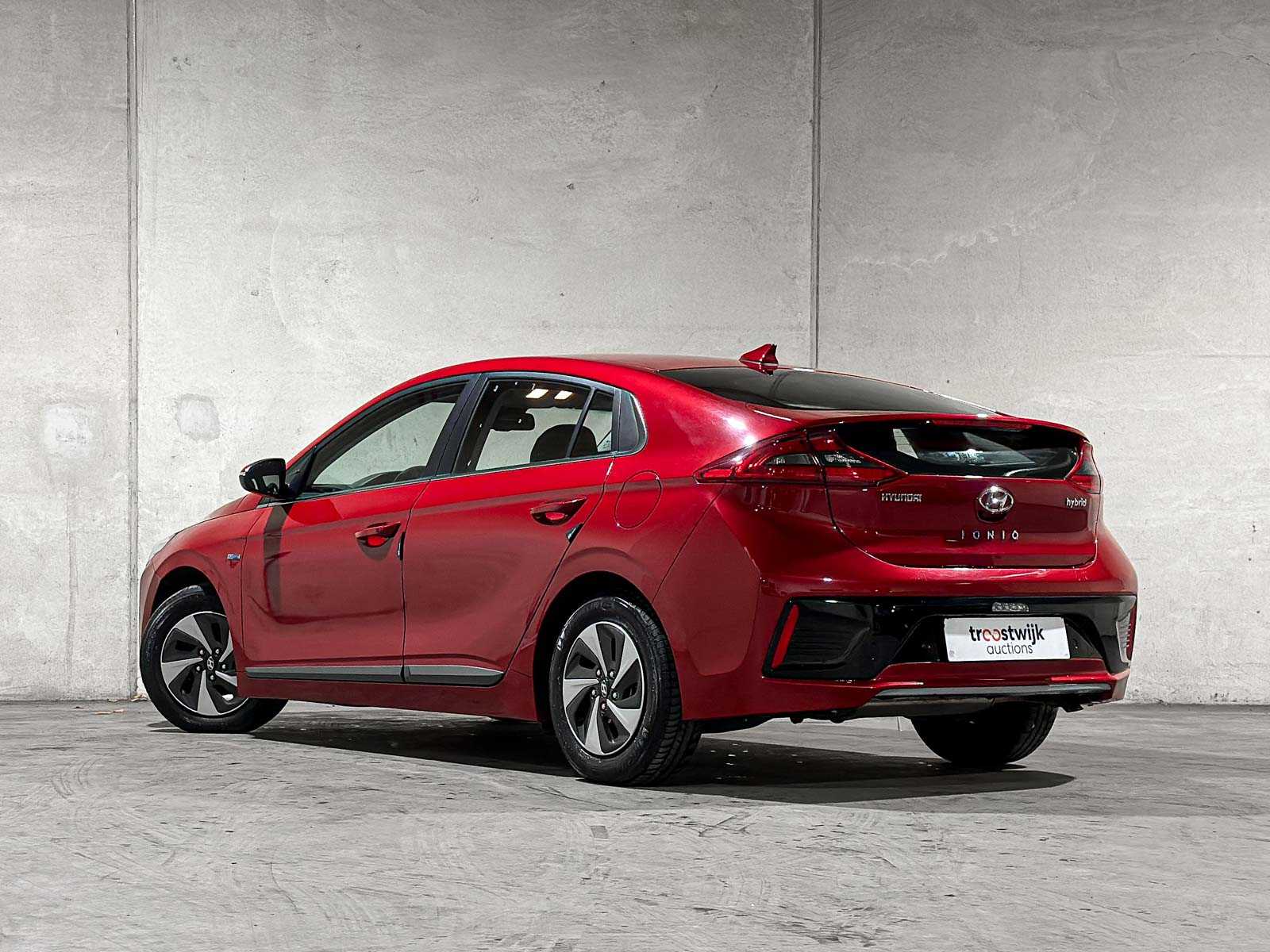 Hyundai IONIQ 1.6 GDi Comfort 141pk 2019 Plug-In Hyrbid (Origineel-NL), XS-254-P