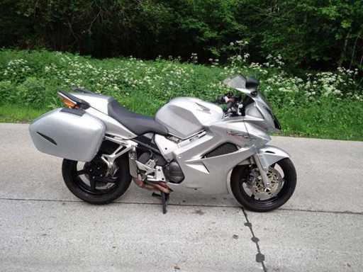 honda - vfr 800 - Motorcycle
