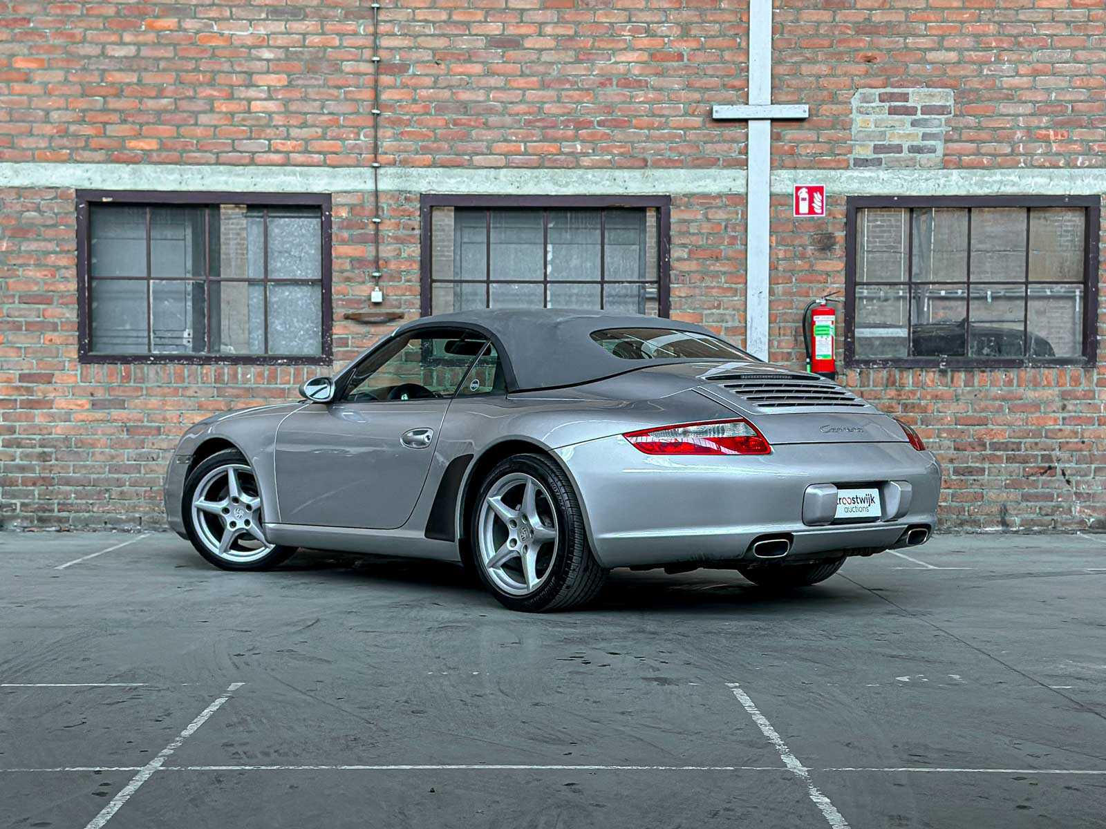 Porsche 911 Carrera Cabriolet 3.6 997 Sport-Chrono 325pk 2006 Youngtimer