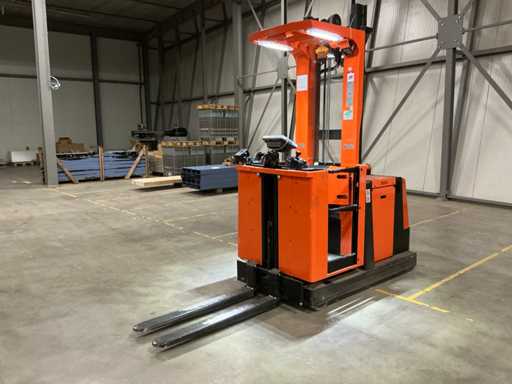 Toyota BT Optio OME100M 2023 Camion Man-up