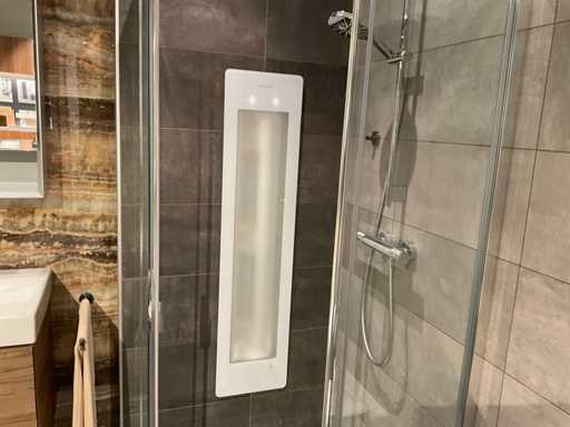 Sunshower Round  Medium