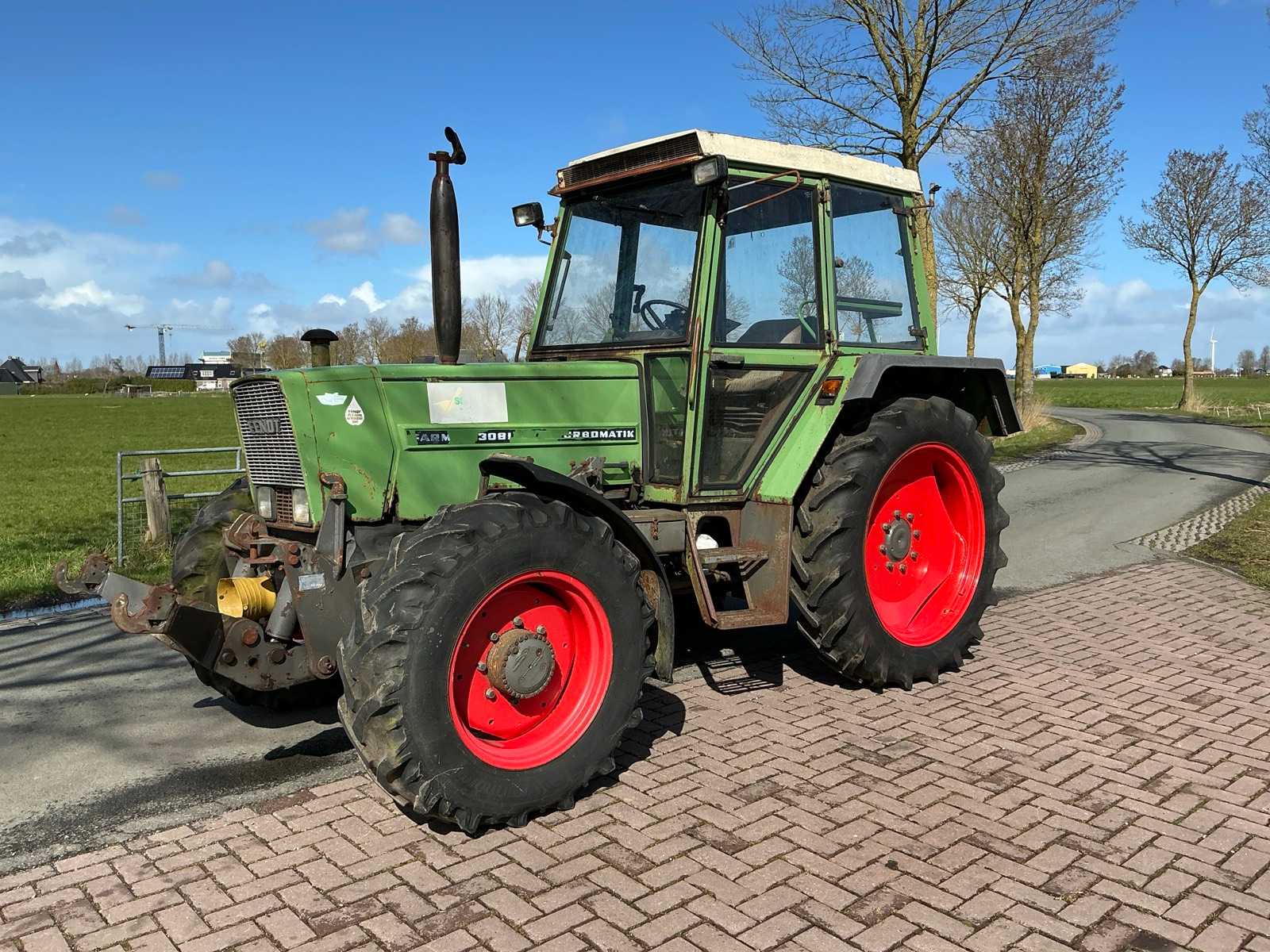 1983 Fendt 308 ls turbomatik All-wheel drive farm tractor