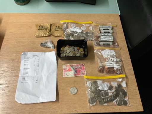 Un lot de monede de guldeni