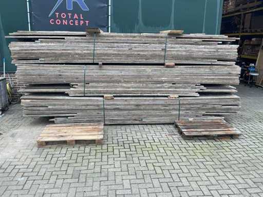 Partia desek rusztowań