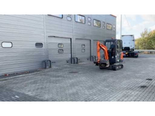 d7f4bed6-ff2c-4dd2-8ff6-4588377a87b5.mp4