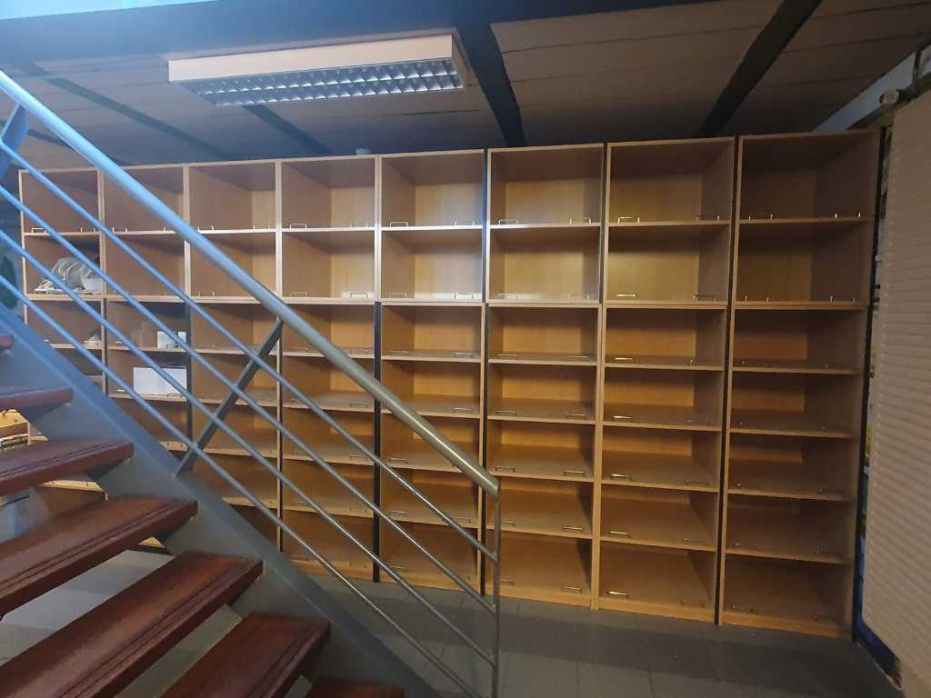 Storage cabinet (9x)