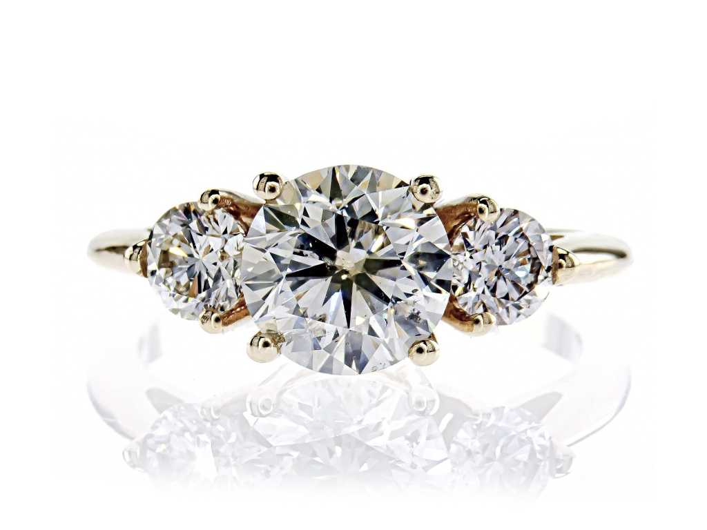 Luxury Three Stones Ring Natural Diamond 2.70 carat