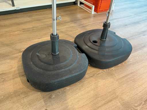 Sonnenschirmständer (2x)