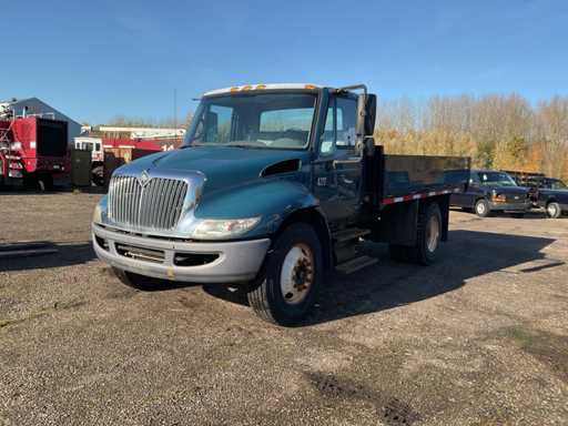 2008 International 4300 Box Lkw