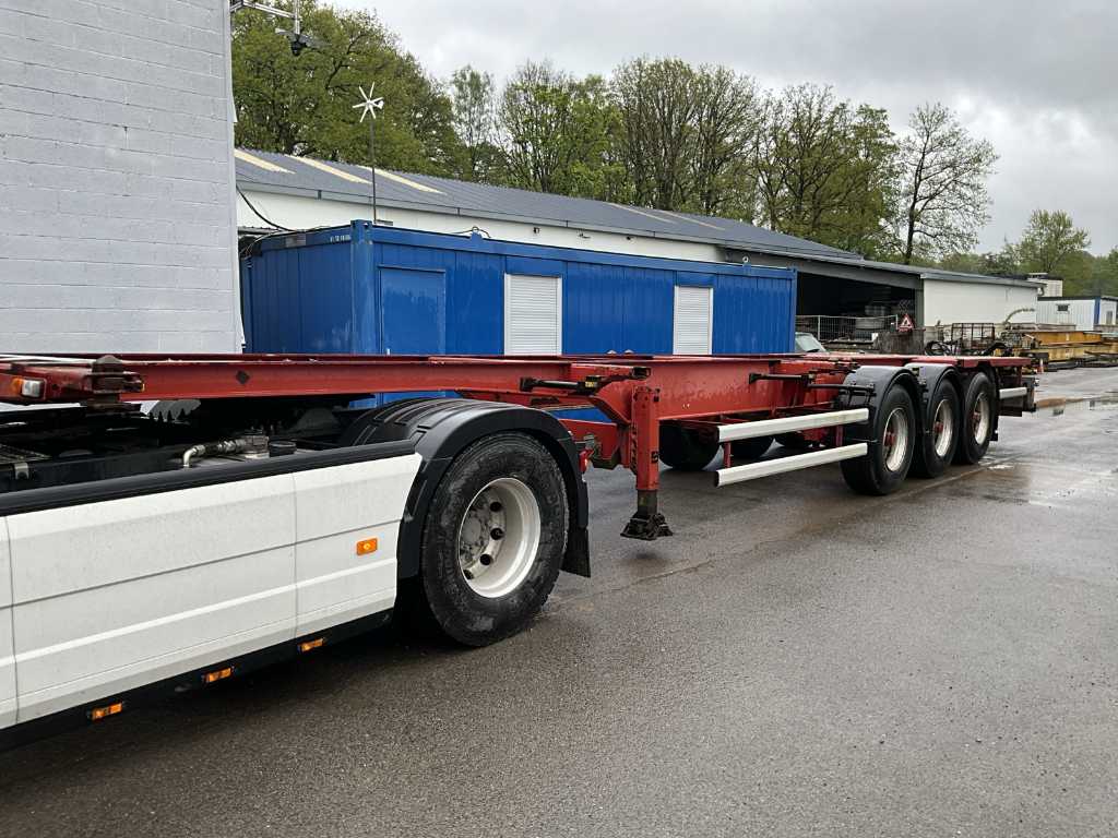 Desot OPL-3AT-38-81134E Container semi-trailer