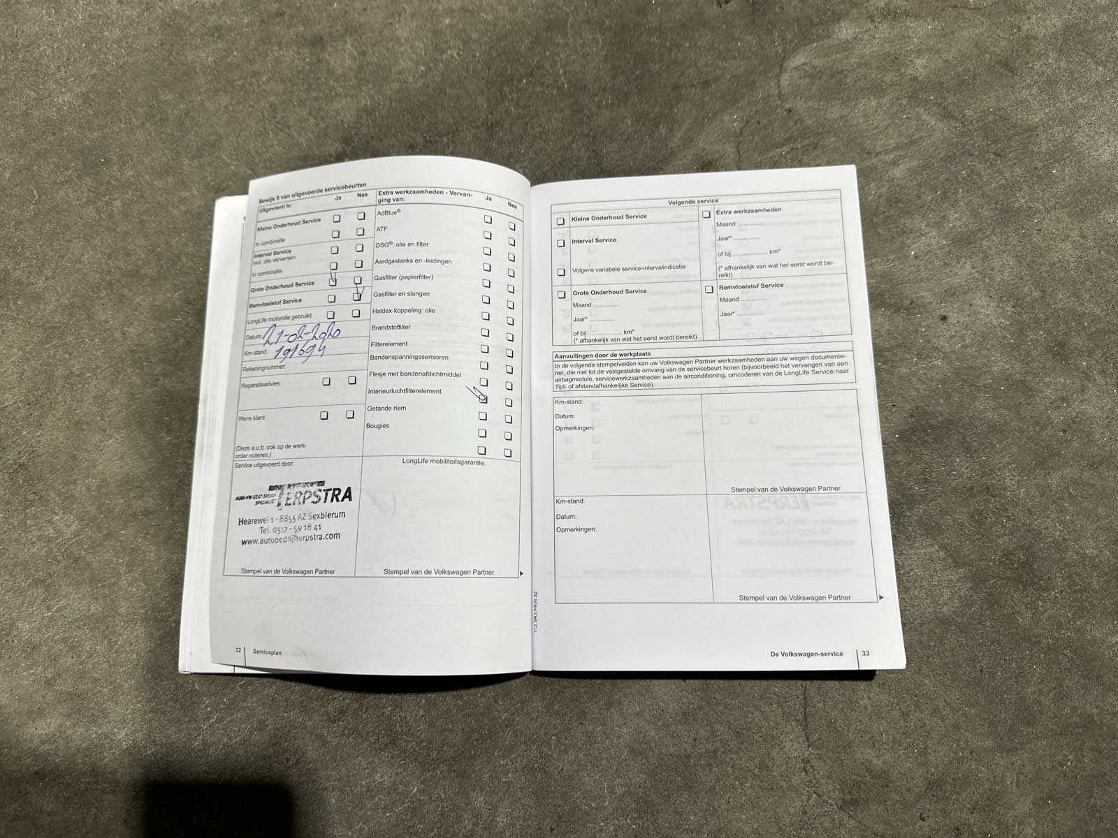 Volkswagen Tiguan 2.0 TDI Sport&&Style 4Motion 140pk 2011 (Origineel-NL), 74-PNH-9