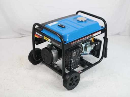 KSM KM3000 8 x KSM KM3000 petrol power generator 3.2 kW (peak) / 2.8 kW continuous power, 230 V incl. wheel set (8x)