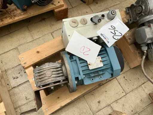 Electric motor