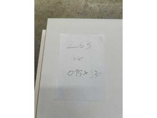 Fensterrahmen und Tür (6x)