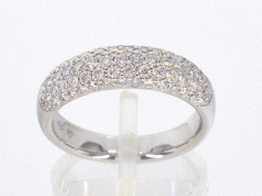 White gold pave ring with diamonds 0.90 carat