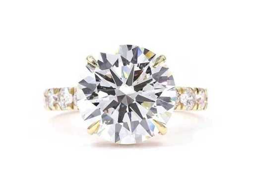 18-Karat-Gelbgoldring mit 7,02 Karat. Diamant