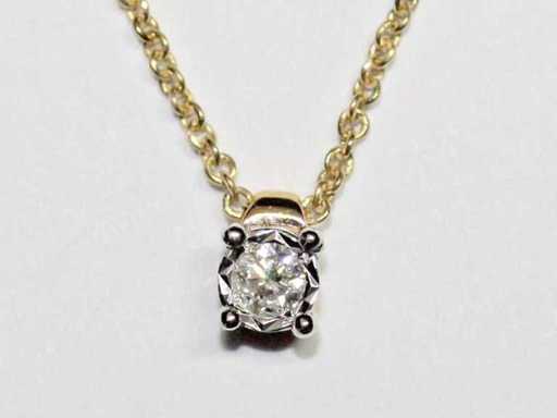9 KT Yellow Gold Neacklace With Natural Diamond