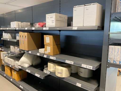 Lotto di vari materiali di imballaggio