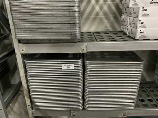 Ró?ne blachy do pieczenia (88x)