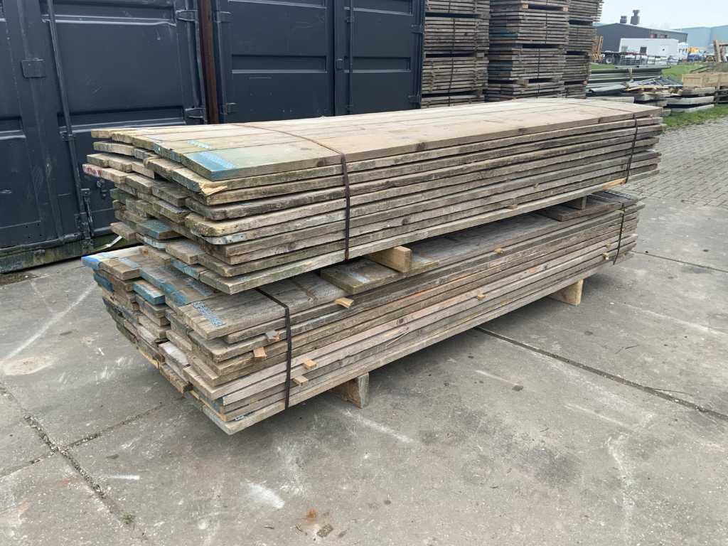 Batch of Scaffolding planks (approx. 100 pieces)
