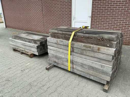 Poteaux de jardin en bois dur (109x)