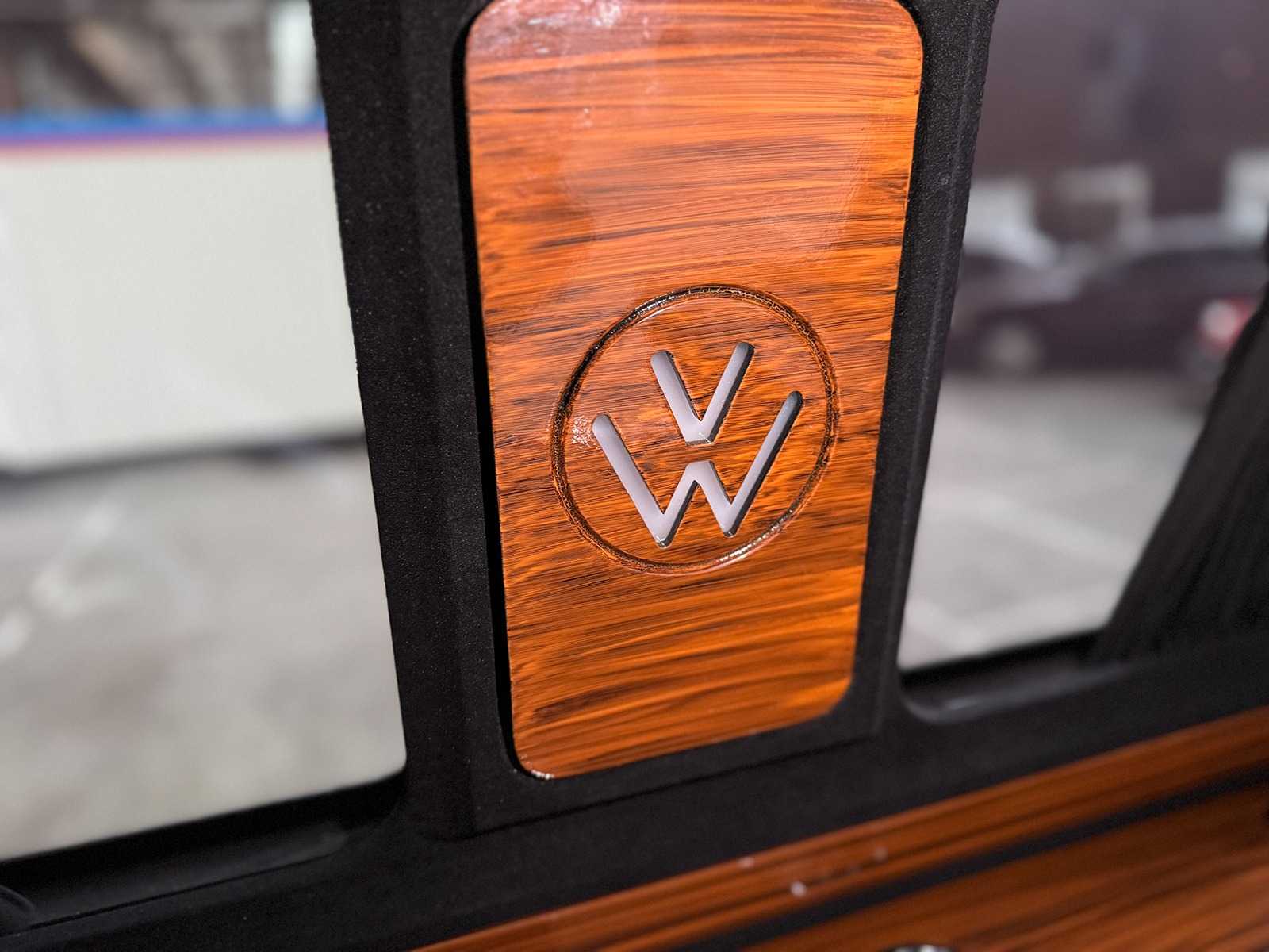 Volkswagen Transporter T6 VIP California Kampeerwagen 180pk 2021, HFF-38-X