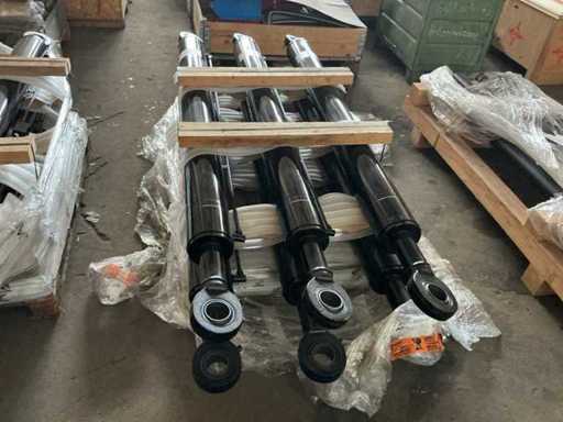 1 x Cylinder Hydraulic Chapel