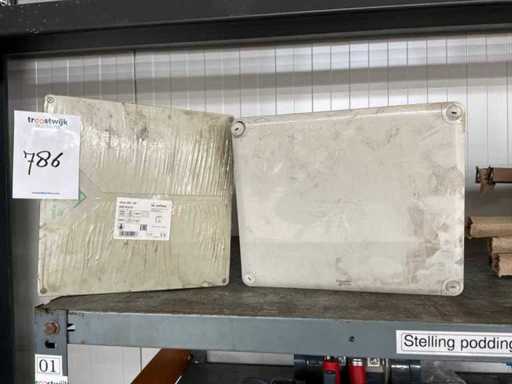Control cabinet housing (2x)