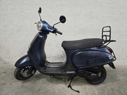 BTC - Bromscooter - Riva - 4T 45km uitvoering ffk59j