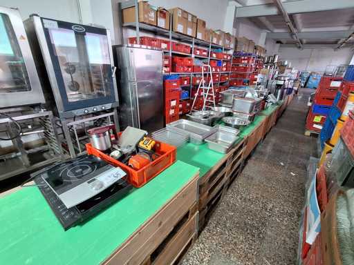   Large batch of kitchen utensils