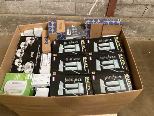 Stoc excesiv de paleți