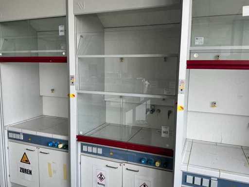 Fume hood