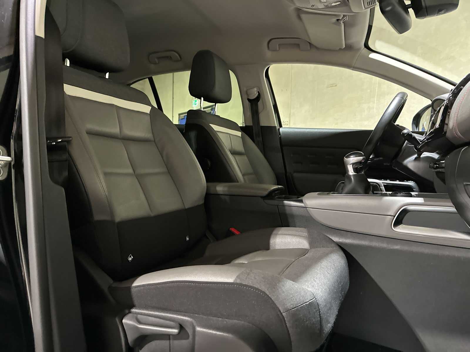 Citroen C5 Aircross 1.2 PureTech Business Plus 129pk 2020 (Origineel-NL), J-250-TT