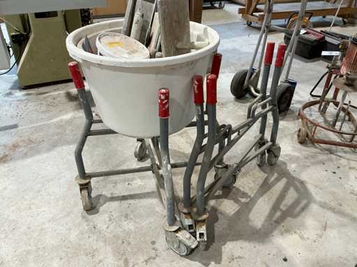 Tub trolley and plastering material (2x)