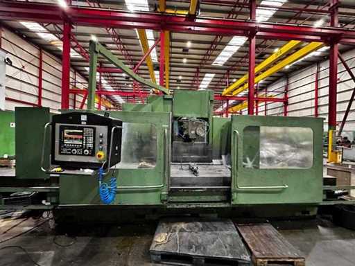 NICOLÁS CORREA - 25-30 - CNC Milling Machine - 1984