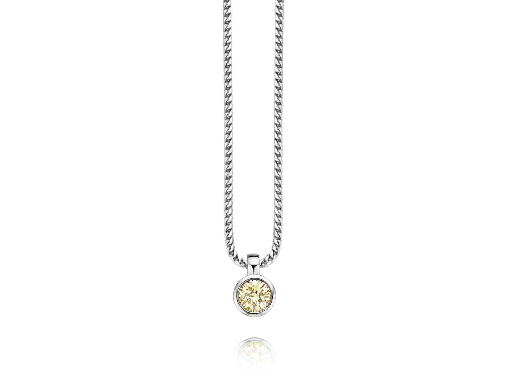 Pendant with diamond of 1.50ct on long chain (PE14009)