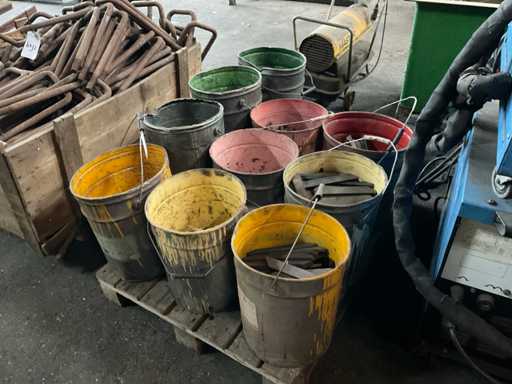 Lot de stocuri metalice